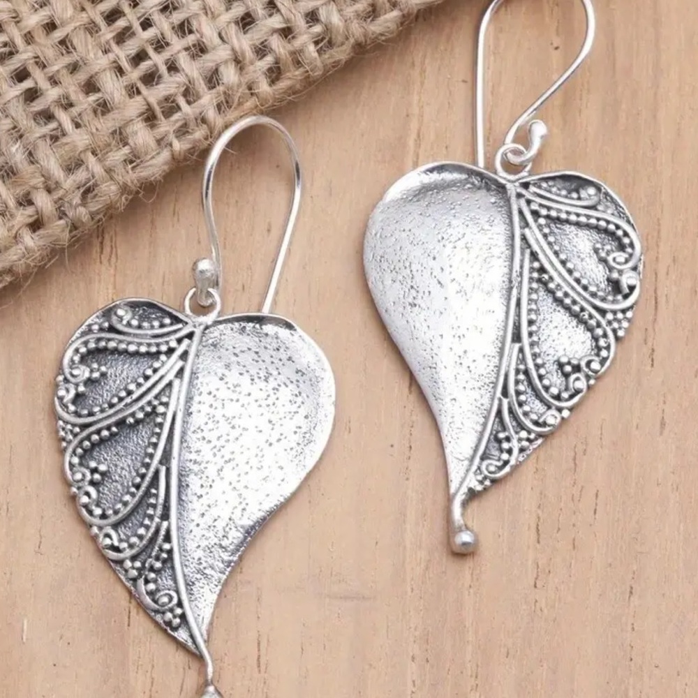 NWOT - SilverTone Alloy, Tropical Leaf  Earrings